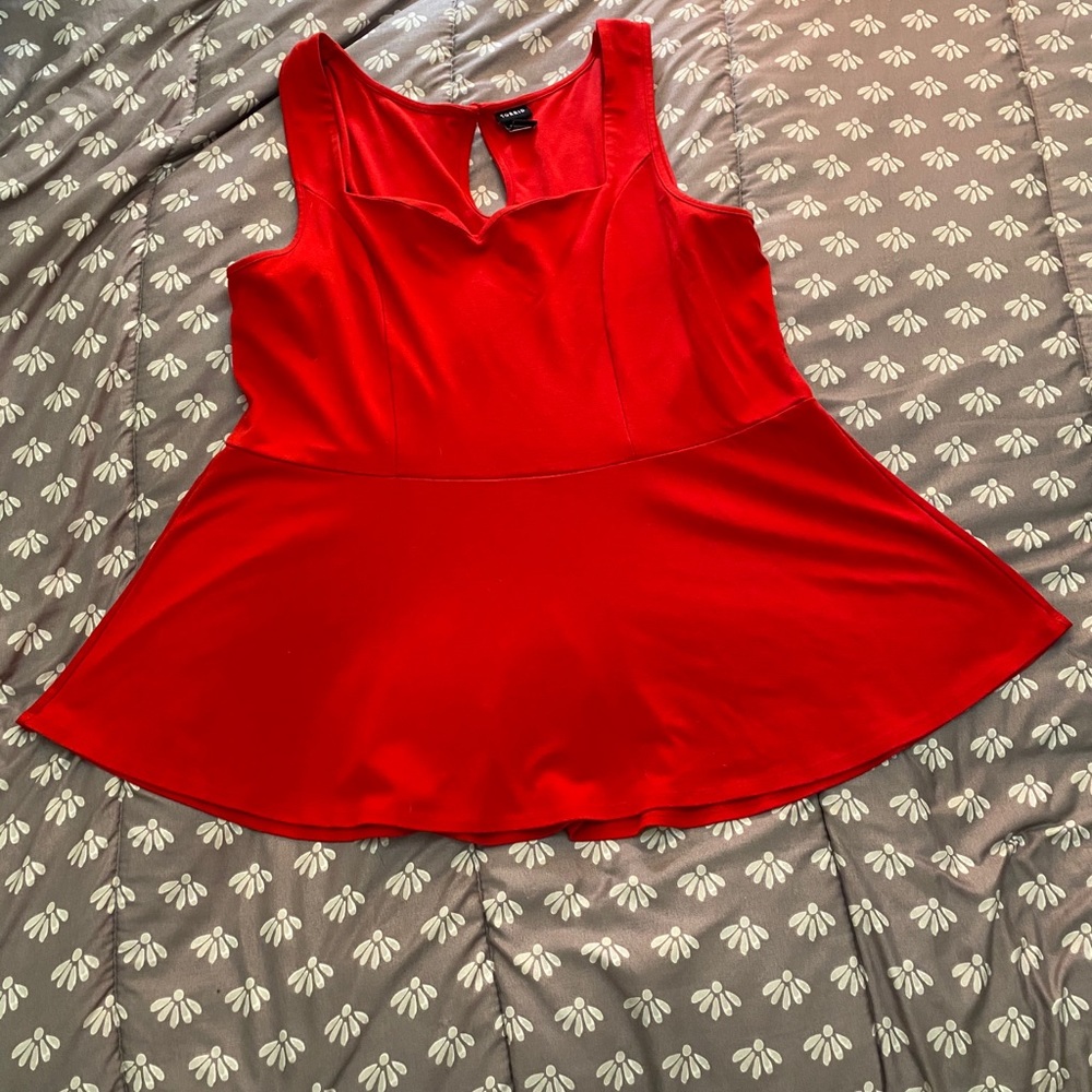 GUC TORRID Red peplum top sweetheart neckline sz 3